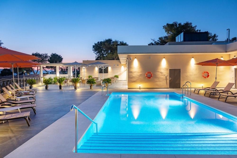 Hotel Admiral San Roque Exteriör bild